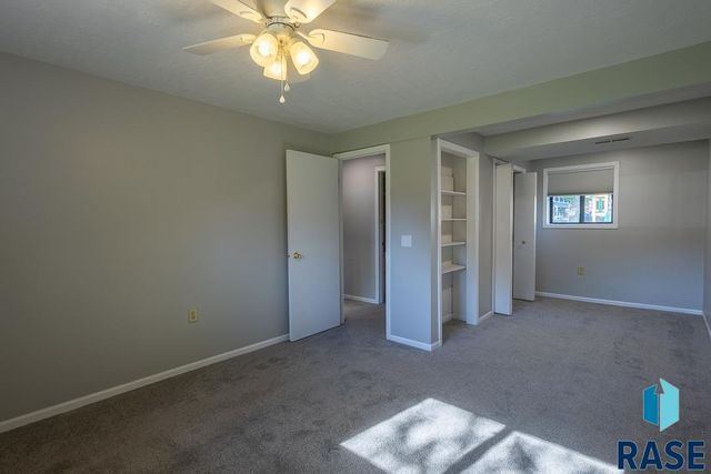1000 S Lakota Ave Avenue, Brandon, SD 57005