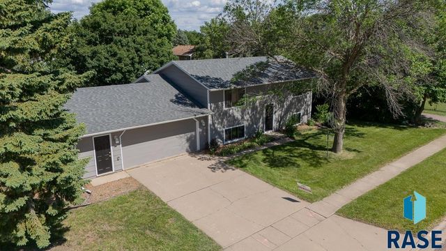 1000 S Lakota Ave Avenue, Brandon, SD 57005