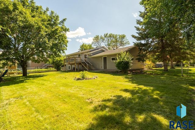 1000 S Lakota Ave Avenue, Brandon, SD 57005
