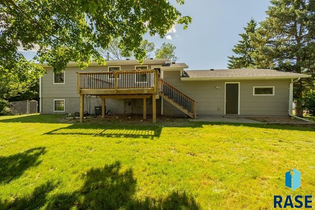 1000 S Lakota Ave Avenue, Brandon, SD 57005