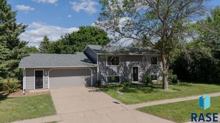 1000 S Lakota Ave Avenue, Brandon, SD 57005
