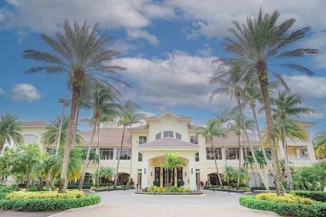 17 Bermuda Lake Drive, Palm Beach Gardens, FL 33418