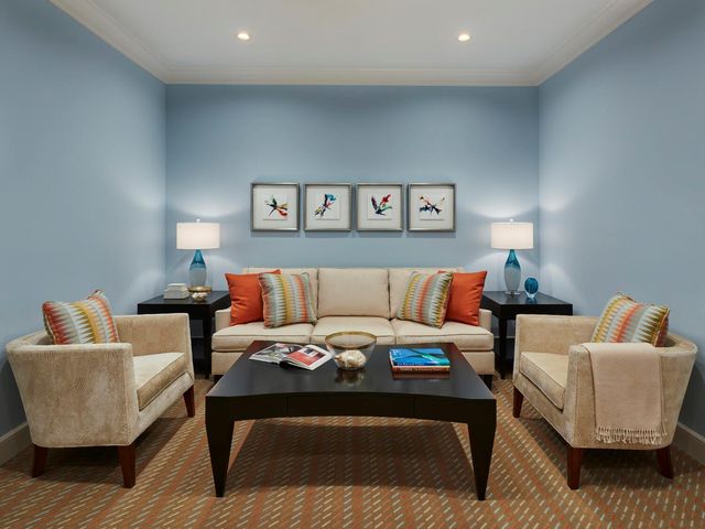 17 Bermuda Lake Drive, Palm Beach Gardens, FL 33418