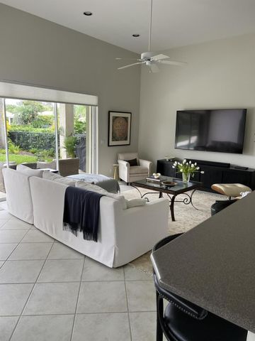 17 Bermuda Lake Drive, Palm Beach Gardens, FL 33418