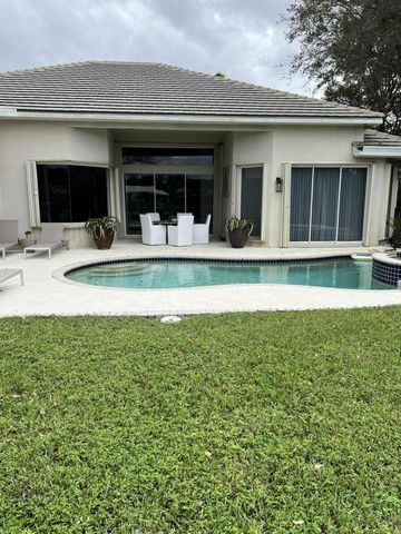 17 Bermuda Lake Drive, Palm Beach Gardens, FL 33418