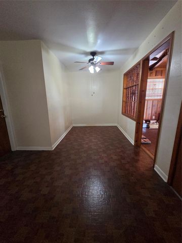 2306 Reinerman Street, Houston, TX 77007