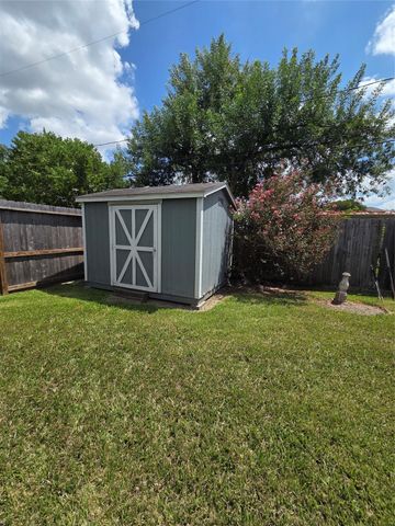 2306 Reinerman Street, Houston, TX 77007