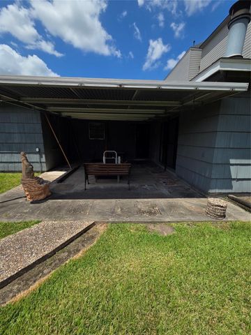 2306 Reinerman Street, Houston, TX 77007