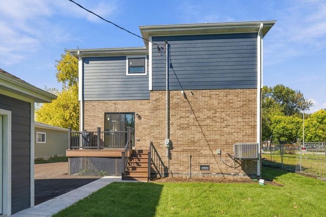9941 Melvina Avenue, Oak Lawn, IL 60453