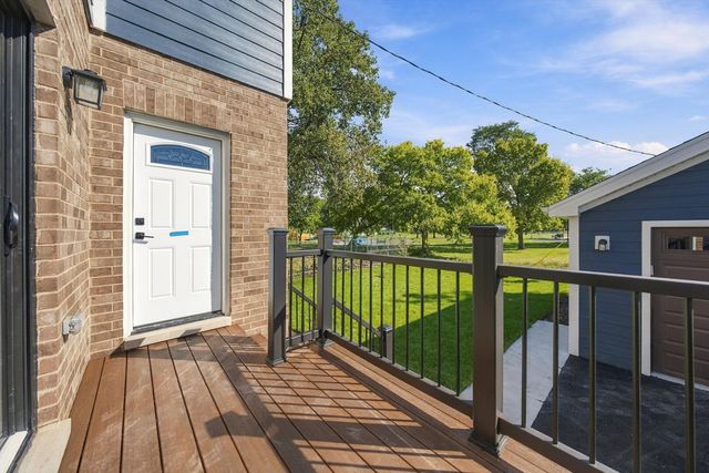 9941 Melvina Avenue, Oak Lawn, IL 60453