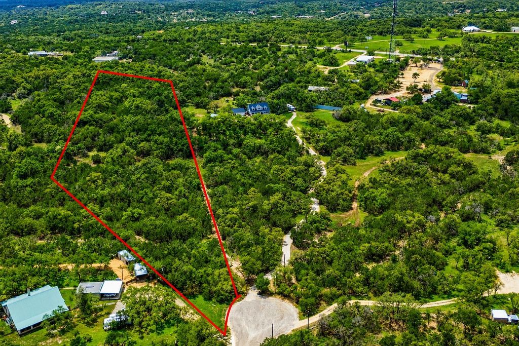 323 Live Oak Hills CT, San Marcos, TX 78666