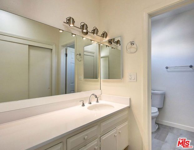 324 S Elm Drive 102, Beverly Hills, CA 90212