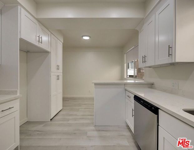 324 S Elm Drive 102, Beverly Hills, CA 90212