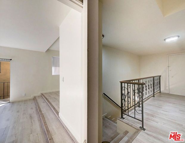 324 S Elm Drive 102, Beverly Hills, CA 90212