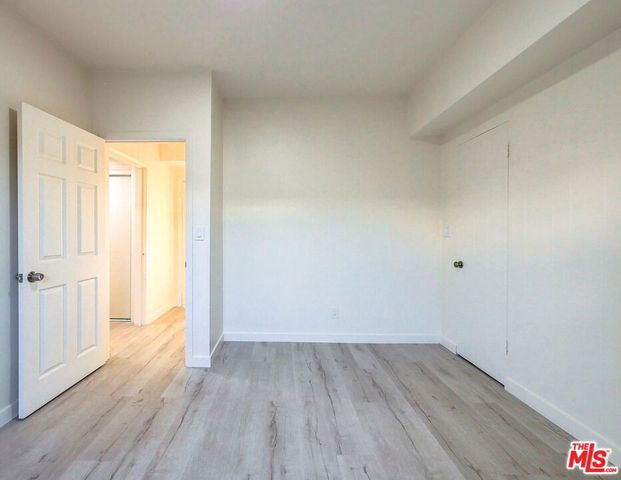 324 S Elm Drive 102, Beverly Hills, CA 90212