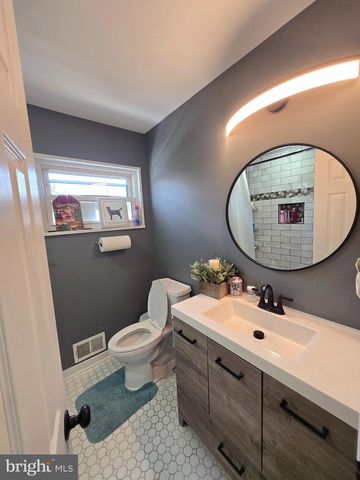 205 HOLLYWOOD CT, Glen Burnie, MD 21060
