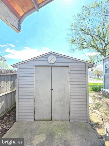 205 HOLLYWOOD CT, Glen Burnie, MD 21060