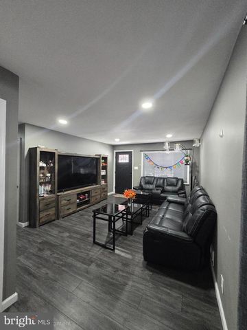 205 HOLLYWOOD CT, Glen Burnie, MD 21060