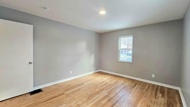 1739 Linwood Avenue, Columbus, OH 43207