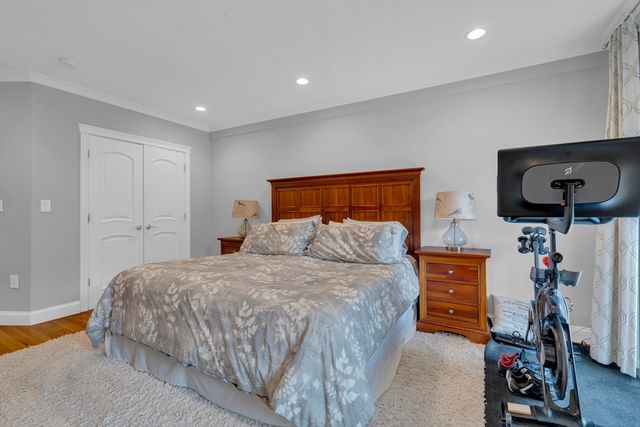26 Yarmouth St 1, Boston, MA 02116