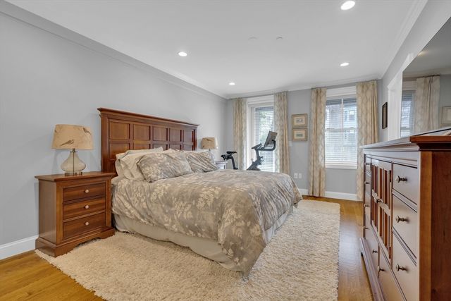 26 Yarmouth St 1, Boston, MA 02116