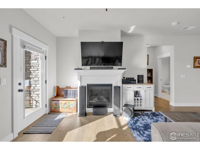 4612 Hahns Peak Dr 102, Loveland, CO 80538