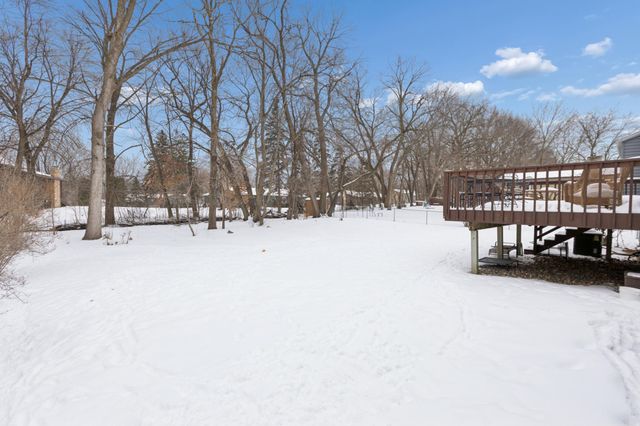 3310 Urbandale Lane N, Plymouth, MN 55447