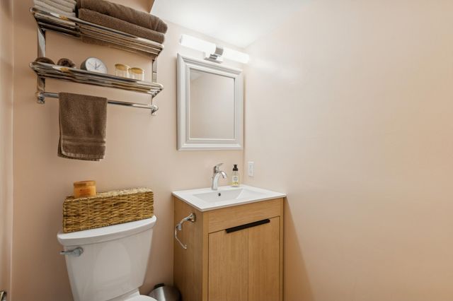 3310 Urbandale Lane N, Plymouth, MN 55447