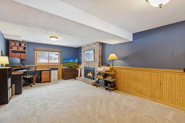 3310 Urbandale Lane N, Plymouth, MN 55447