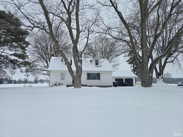 2106 Wayne Center Road, Kendallville, IN 46755