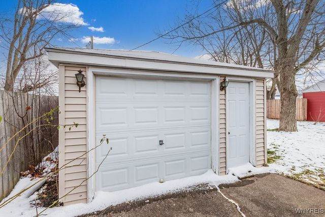 337 Claremont Avenue, Tonawanda, NY 14223