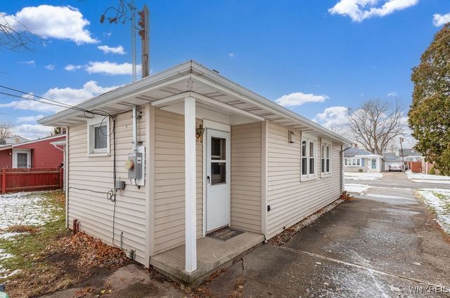 337 Claremont Avenue, Tonawanda, NY 14223