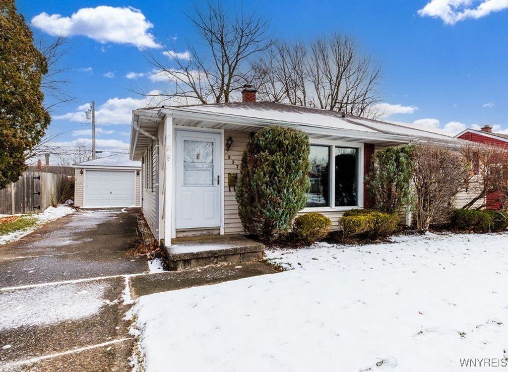 337 Claremont Avenue, Tonawanda, NY 14223