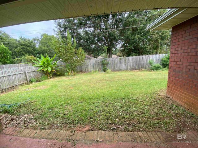 8057 Deerwood Drive, Daphne, AL 36526