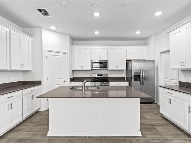 2952 ARMSTRONG AVENUE, Clermont, FL 34714