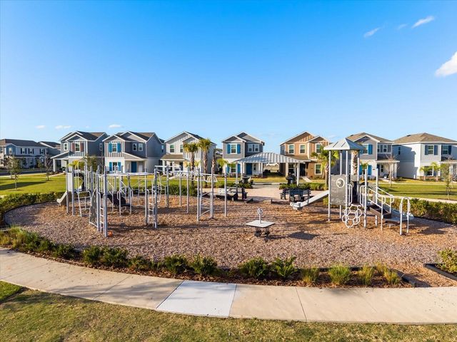 2952 ARMSTRONG AVENUE, Clermont, FL 34714