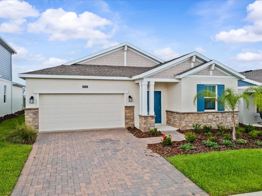 2952 ARMSTRONG AVENUE, Clermont, FL 34714