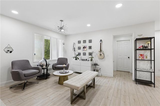 700 Cedar Knoll Drive, Roswell, GA 30076