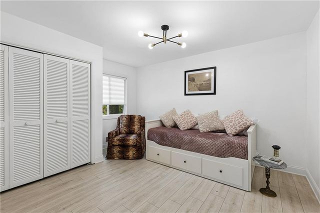 700 Cedar Knoll Drive, Roswell, GA 30076