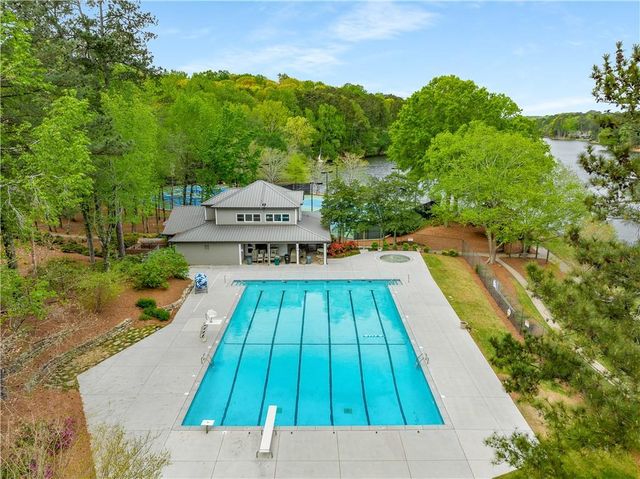 700 Cedar Knoll Drive, Roswell, GA 30076