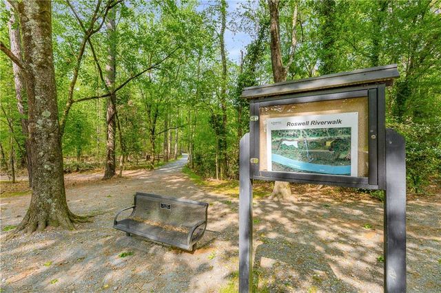 700 Cedar Knoll Drive, Roswell, GA 30076