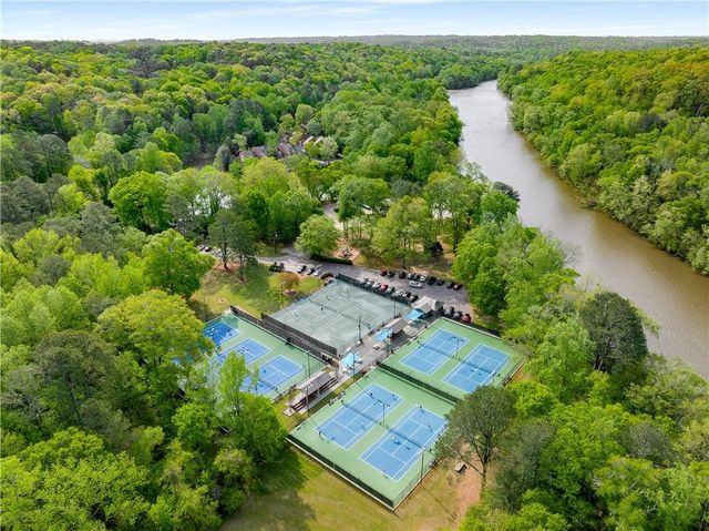 700 Cedar Knoll Drive, Roswell, GA 30076