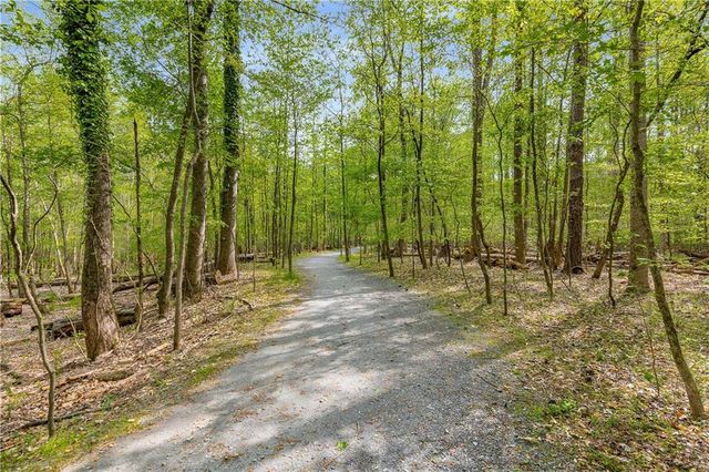 700 Cedar Knoll Drive, Roswell, GA 30076