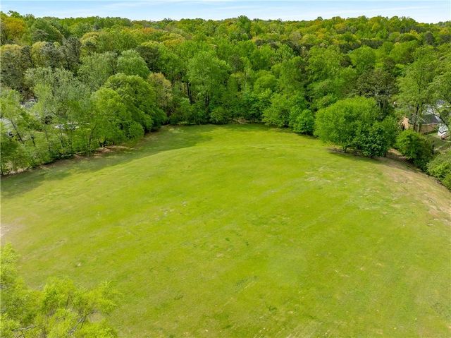 700 Cedar Knoll Drive, Roswell, GA 30076