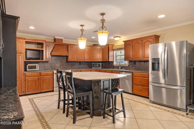 2033 Isadore Road, Erath, LA 70533