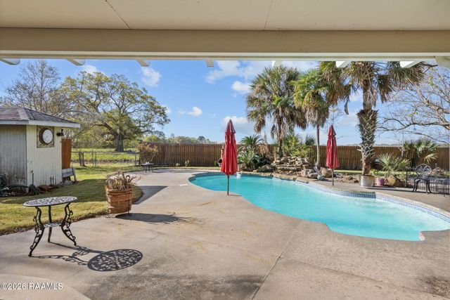 2033 Isadore Road, Erath, LA 70533