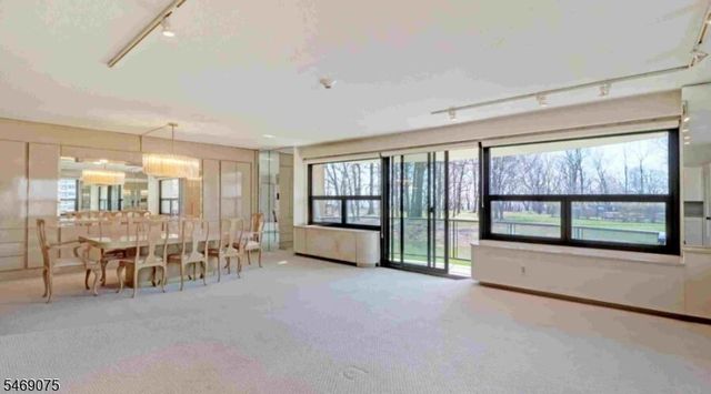2 Claridge Dr. 1LE 1LE, Verona Twp., NJ 07044