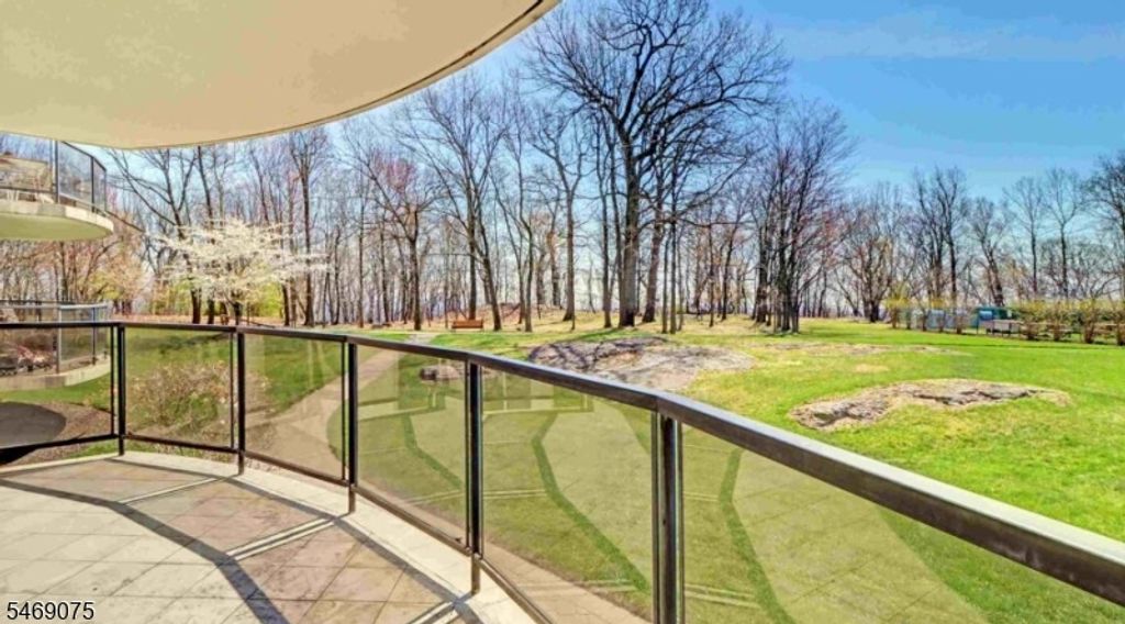2 Claridge Dr. 1LE 1LE, Verona Twp., NJ 07044 — exterior