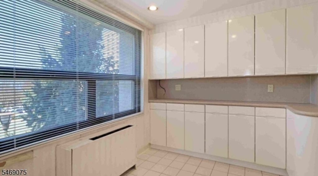 2 Claridge Dr. 1LE 1LE, Verona Twp., NJ 07044 — photo 5