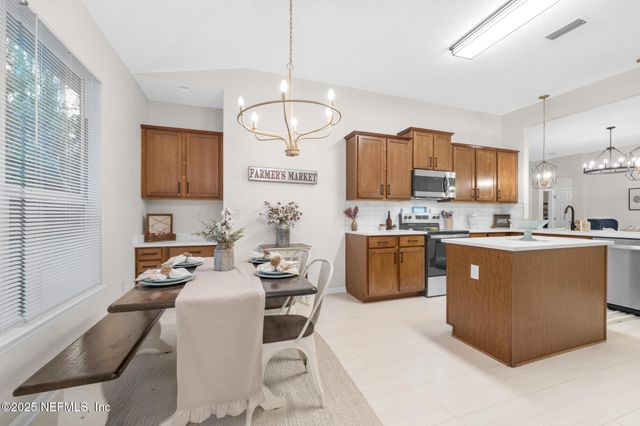 12180 JADE POINT Court, Jacksonville, FL 32218